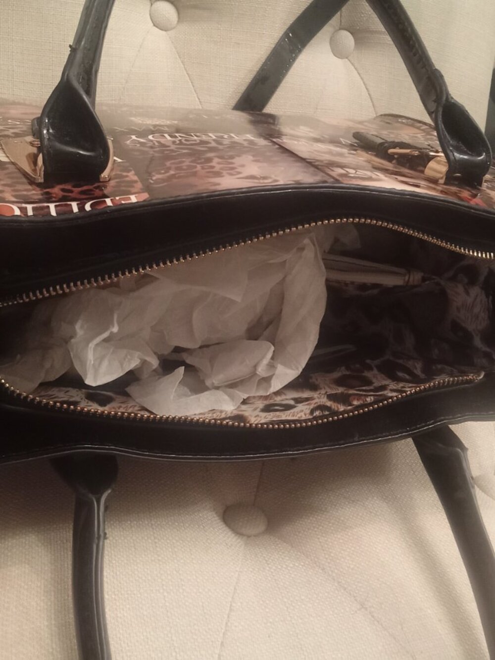 Magazine Handbag - Picture 3 of 3